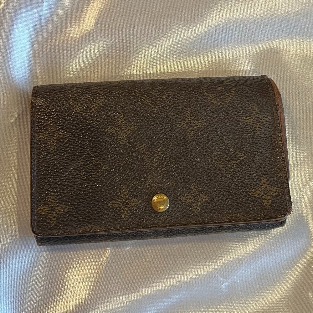 Louis Vuitton Monogram Wallet AUTHENTIC